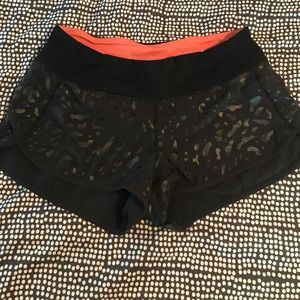 Lululemon speed short - sz 6